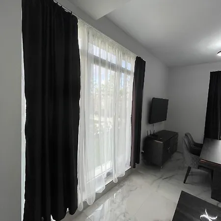 Apartment Mediterranea - Luxury With Pool Barbecue Kids-area Varna