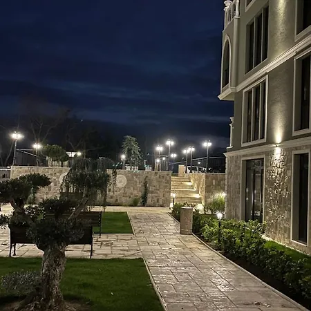 Mediterranea - Luxury With Pool Barbecue Kids-area Varna